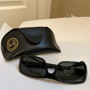 RAY BAN Polarized Sunglasses